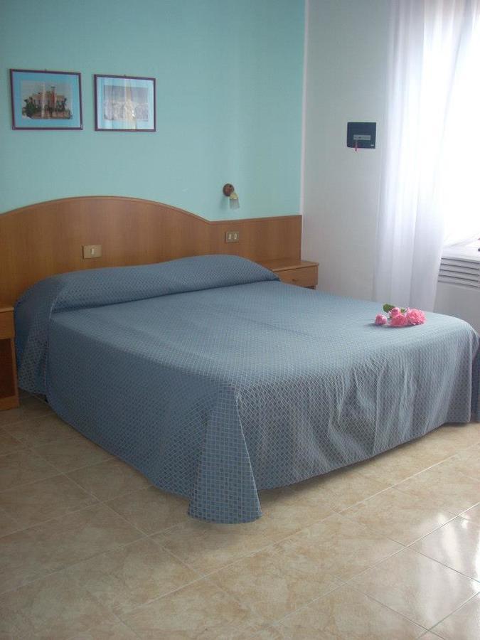 Hotel Fornaro กาออร์เล ภายนอก รูปภาพ