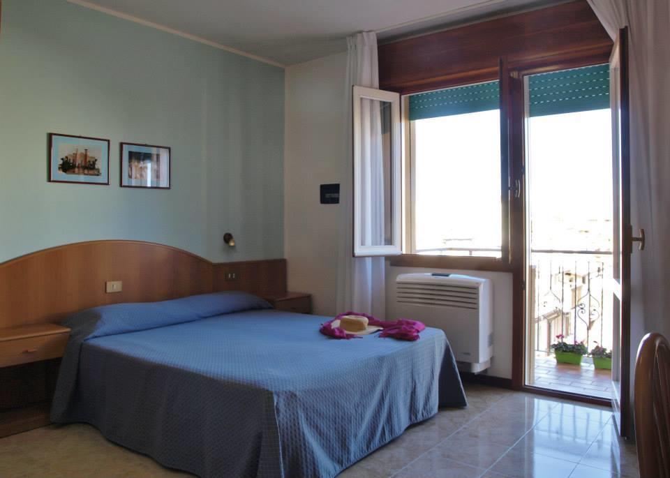 Hotel Fornaro กาออร์เล ภายนอก รูปภาพ